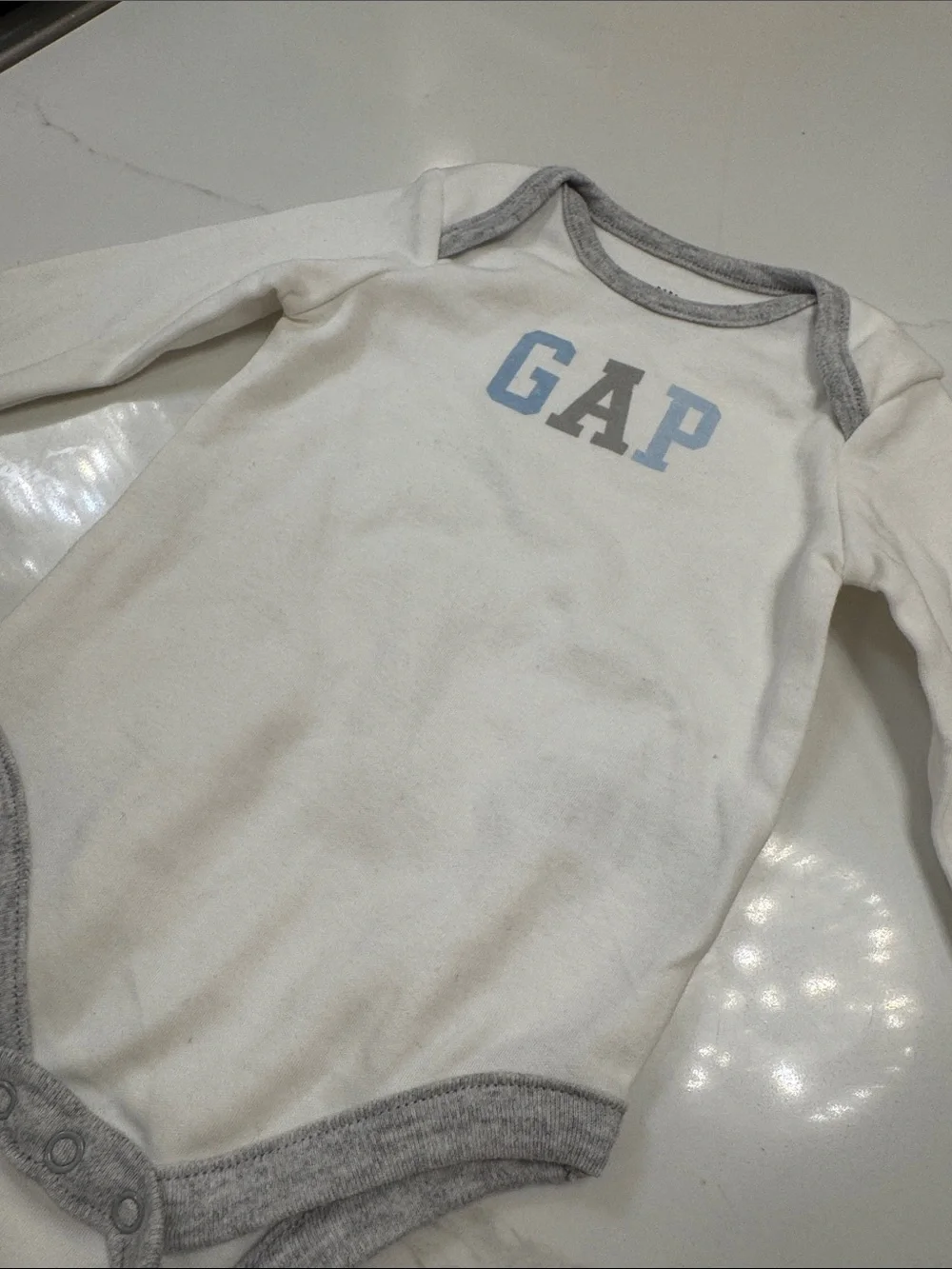 GAP Long-Sleeve Baby Bodysuit Set and grey pants - White & Light Blue